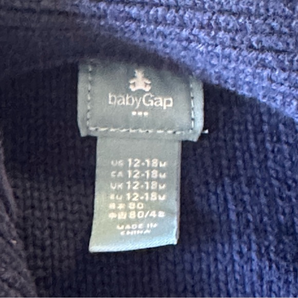 GAP - Medium weight Blue Cable Knit Kids Sweater - Picture 2 of 5